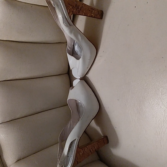 Womens white patent leather peep toe slingback pumps by bebe - Picture 3 of 9